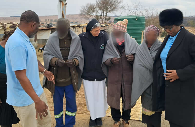Blanket distribution
